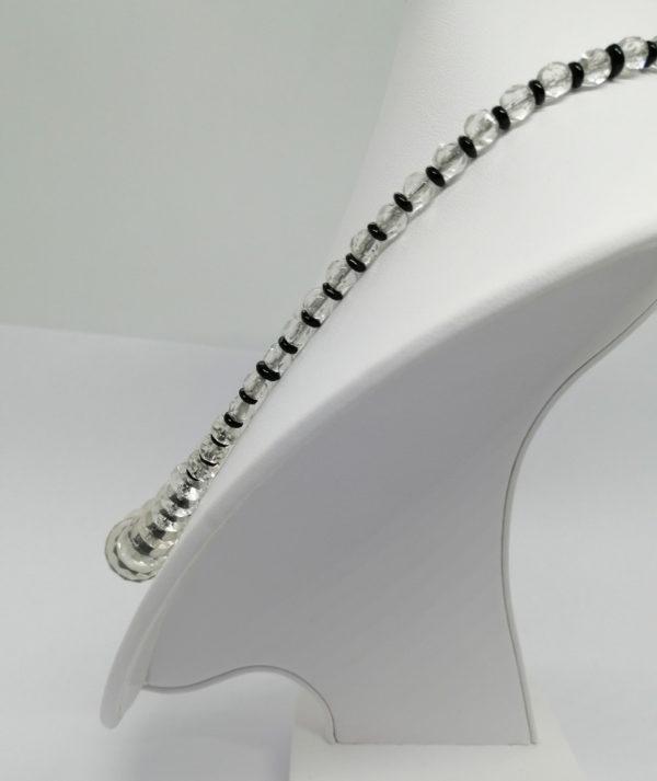 Collier en verre blanc transparent et noir, avec rondelles à facettes. – Image 4