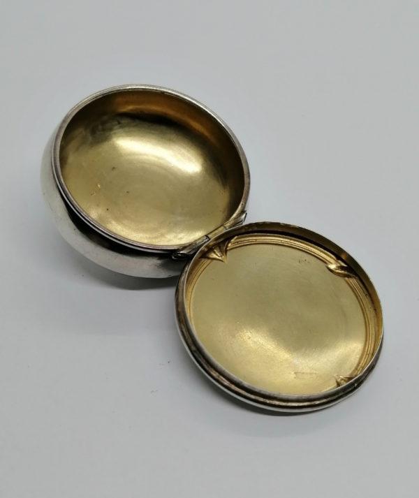 Boîte à pilules, argent, modèle au ruban, Pforzheim, 1920. – Image 4