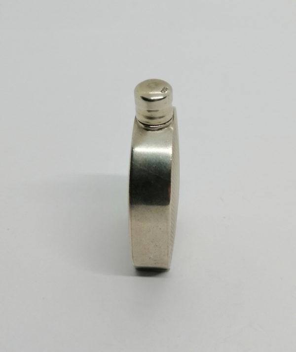 Flacon à parfum tout en argent, motif guilloché, Art Déco. – Image 3