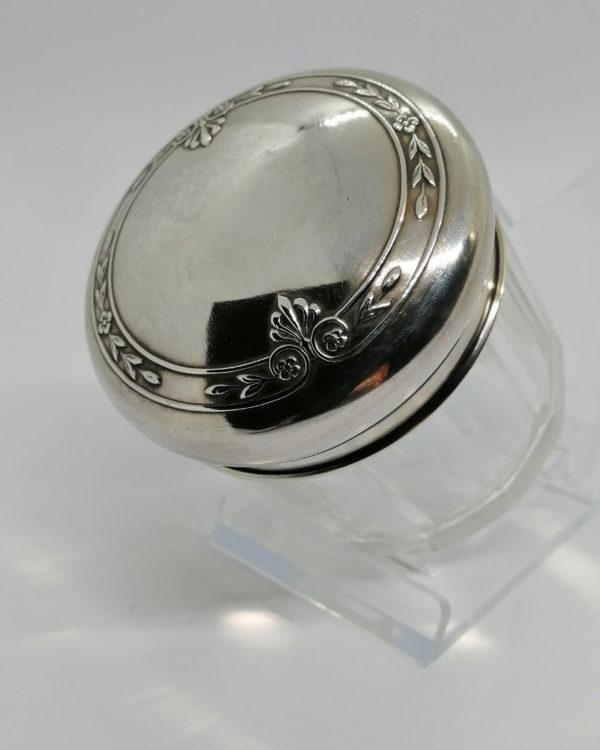Pot en cristal transparent et couvercle argent, 1900-20. – Image 3