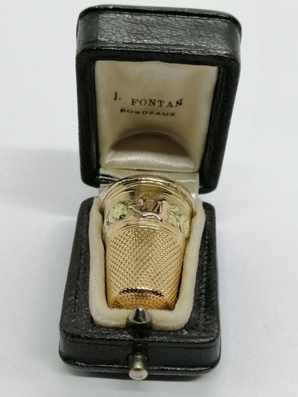 Dès à coudre en or, avec frise florale, dans son écrin cuir, Art Nouveau, 1900. – Image 5