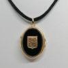 Pendentif/cassolette en or rosé, de forme ovale et plaques d'onyx, 1900-20. – Image 2
