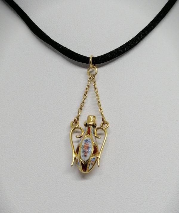 Pendentif en or, flacon miniature peint et émail guilloché, fin Napoléon III. – Image 4