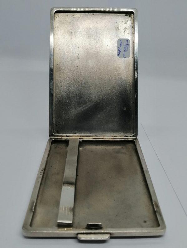 Boîte à cigarettes en argent, motifs de stries horizontal, Art Déco vers 1925-30. – Image 4