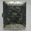 Boîte à cigarettes argent , superbe décor d'orchidées, Art Nouveau 1900. – Image 2