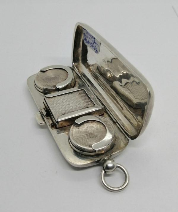 Porte-pièce de monnaie et timbre en argent, décor sobre, Anglais 1910. – Image 4