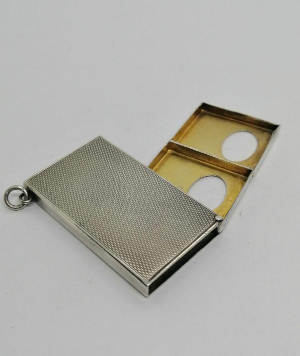 Etui double porte-timbres de poche en argent, surface guillochée, Art Déco. – Image 3