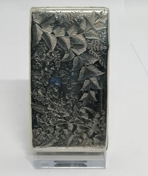 Etui pince-billets en argent, opulent décor floral et feuillagé, Anglais 1892. – Image 2
