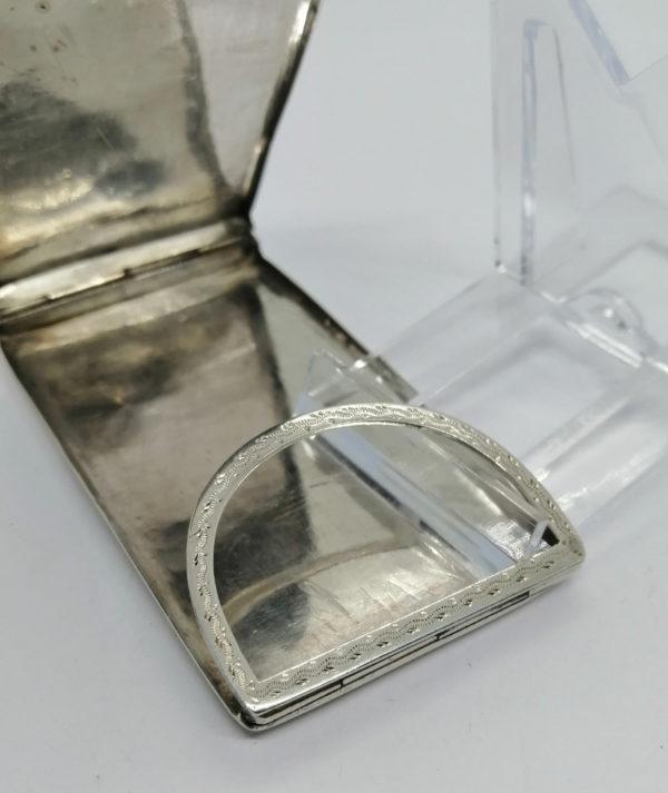 Etui pince-billets en argent, opulent décor floral et feuillagé, Anglais 1892. – Image 5