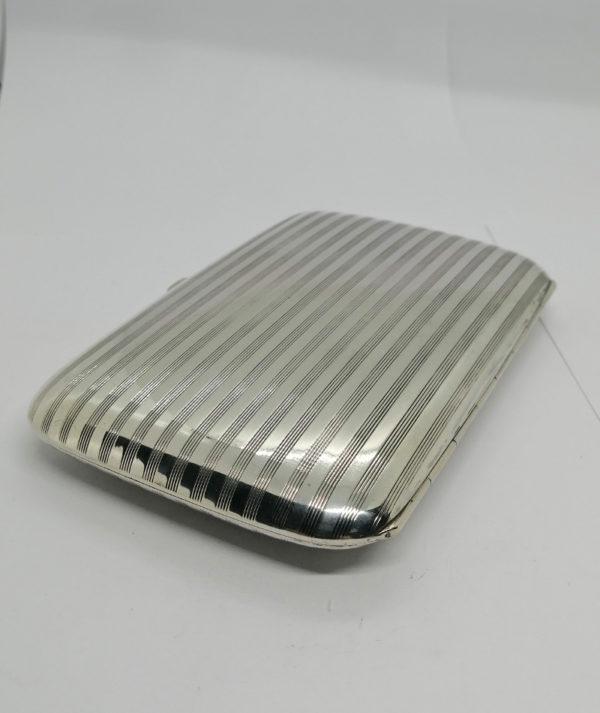 Boîte à cigares en argent, motif de strie, Art Déco vers 1925-30. – Image 2