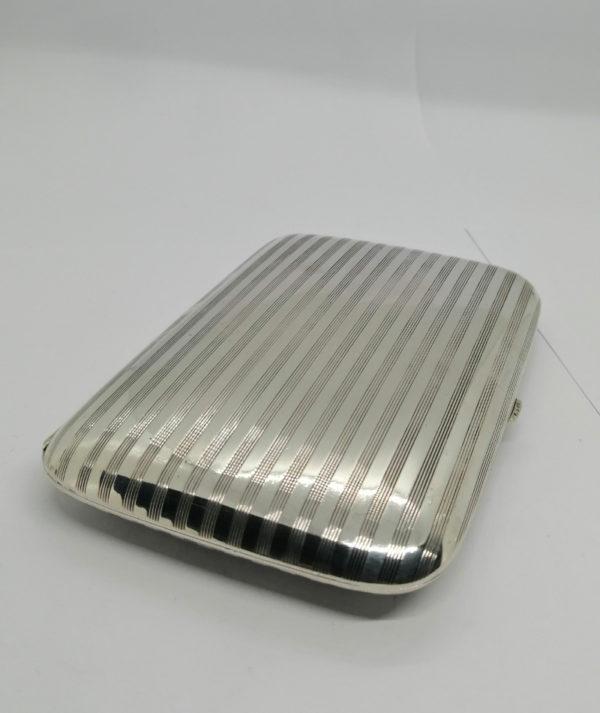 Boîte à cigares en argent, motif de strie, Art Déco vers 1925-30. – Image 3