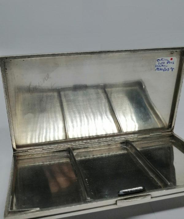 Boîte à médicaments en argent, à trois compartiments, Orfèvre Lutz Gustave, à Paris, Art Déco. – Image 5