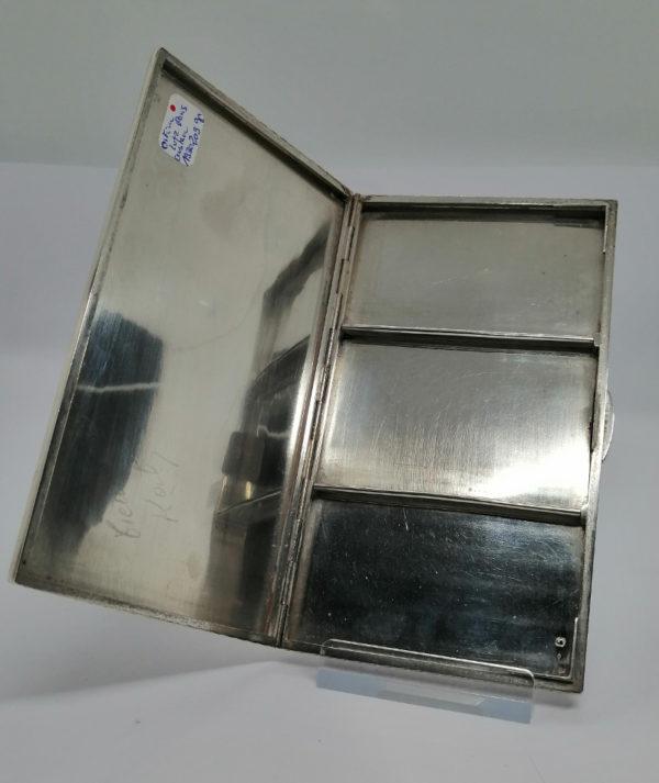 Boîte à médicaments en argent, à trois compartiments, Orfèvre Lutz Gustave, à Paris, Art Déco. – Image 6