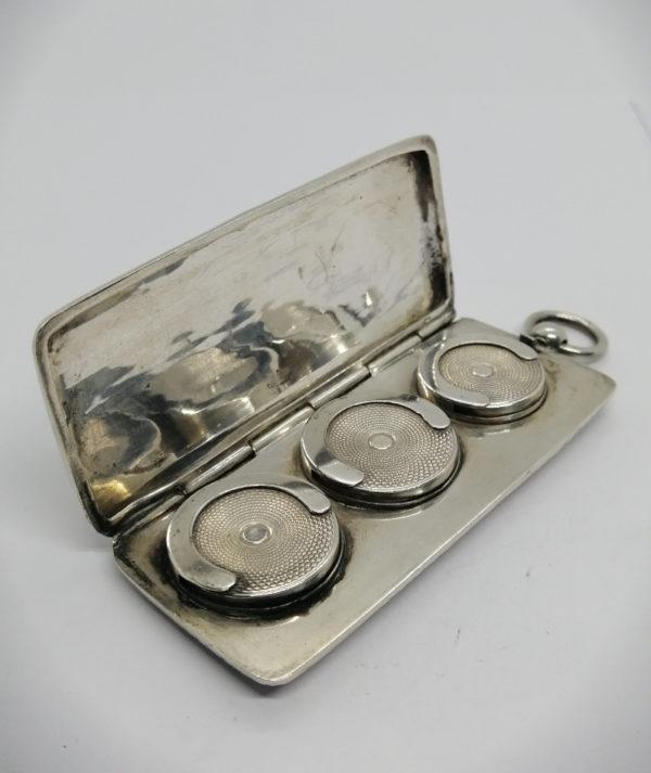 Porte-pièces de monnaies en argent, trois compartiments, ouvragé, 1920. – Image 3