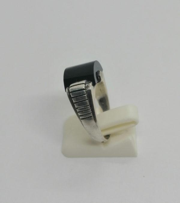 Bague argent, monture et onyx structuré et taillé sur mesure, Art Déco. – Image 2