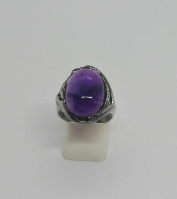 Bague argent, beau cabochon d'améthyste, 1940-50.
