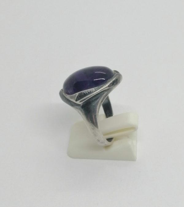 Bague argent, beau cabochon d'améthyste, 1940-50. – Image 2
