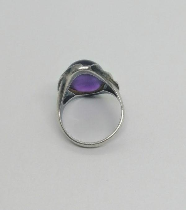 Bague argent, beau cabochon d'améthyste, 1940-50. – Image 3