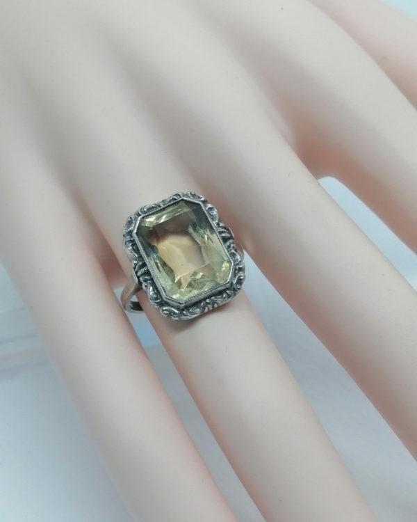Bague argent, frise décorative et citrine octogonale facettée, 1920-25. – Image 4