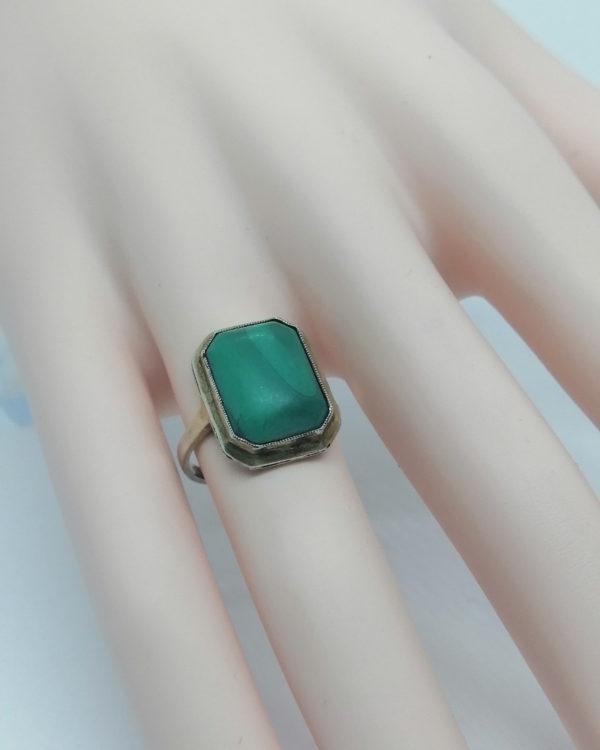Bague argent/vermeil, avec cabochon octogonale de malachite, 1920. – Image 4