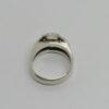 Bague argent, sertie clos d'une pierre blanche et monture originale. – Image 4