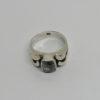 Bague argent, sertie clos d'une pierre blanche et monture originale. – Image 5
