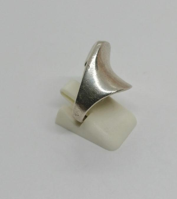 Bague argent, forme façon osselet, originale. – Image 3