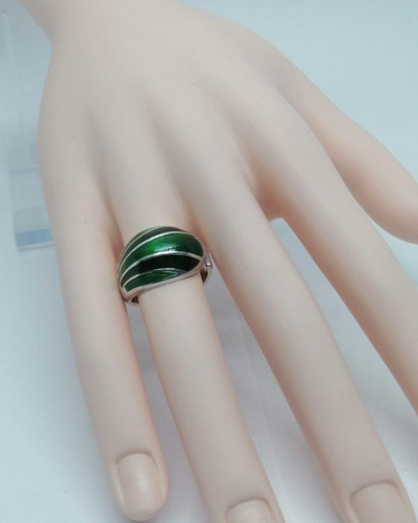Bague argent, avec motif guilloché et émaillée, signé David Andersen, Norvège. – Image 6