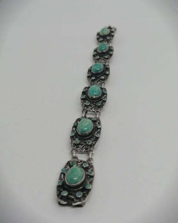 Bracelet argent, maillons ajourés avec cabochons d'aventurines et turquoises,1920. – Image 2
