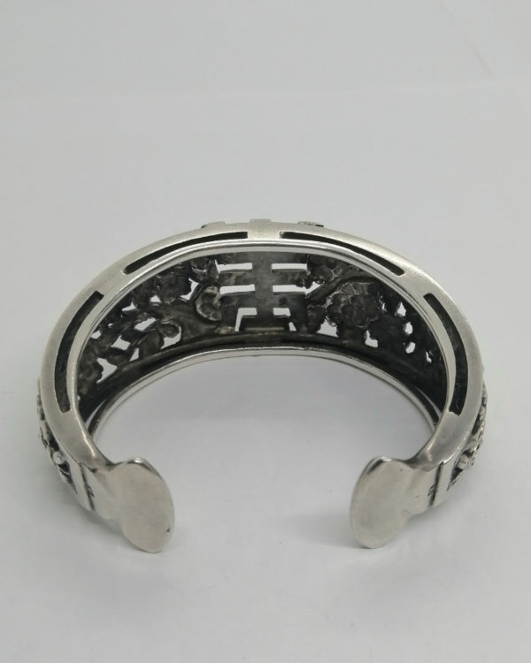 Bracelet argent, jonc ouvert et ajouré et avec motif floral japonisant, Art Nouveau. – Image 5