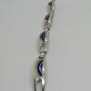 Bracelet argent, maillon long ajouré et émaillé bleu, Italie vers 1960. – Image 2