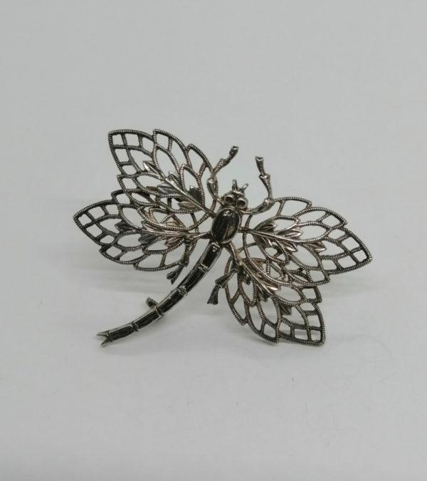 Broche argent, libellule avec ailes ajourées, Art Nouveau vers 1900.