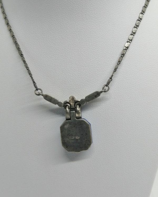 Collier argent, pavage marcasites et lapis-lazuli de forme géométrique, Art Déco. – Image 4