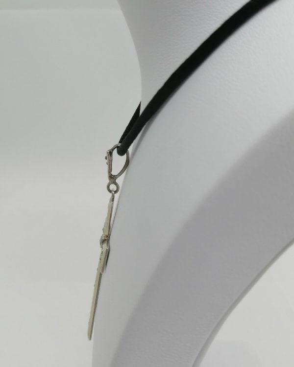 Pendentif argent, croix en biseau, ajourée et pavage de marcasites. – Image 2