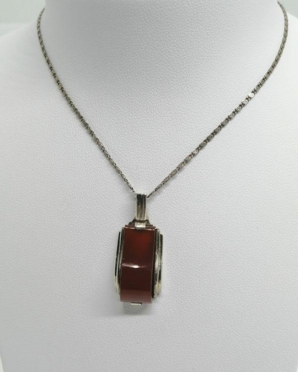 Pendentif argent, de forme géométrique et cornaline sur mesure, Art Déco.