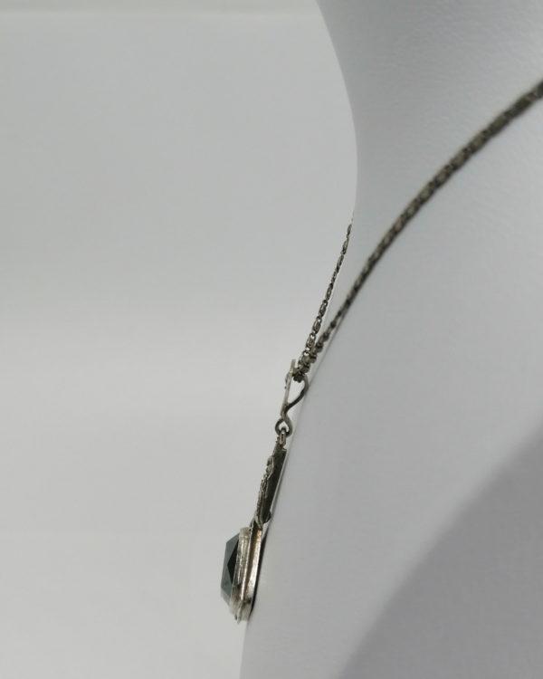 Pendentif argent, avec pavage marcasites et hématite centrale, Art Déco vers1925-30. – Image 3