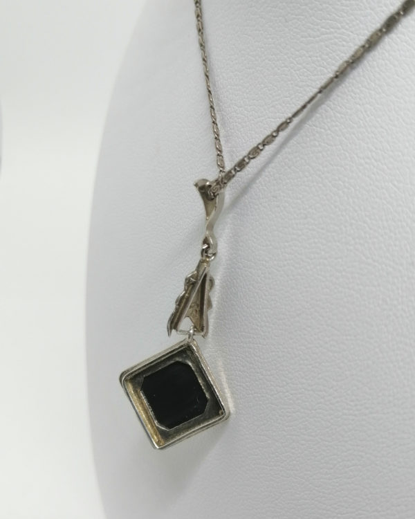 Pendentif argent, avec pavage marcasites et hématite centrale, Art Déco vers1925-30. – Image 4