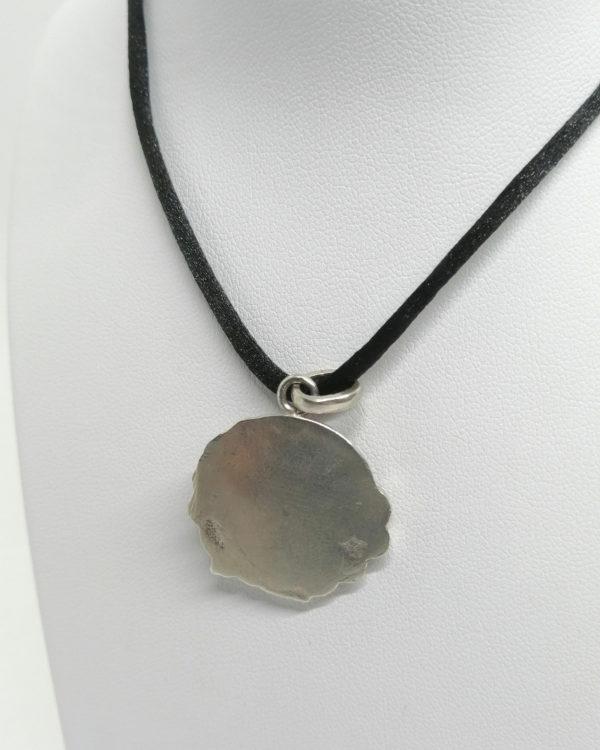 Pendentif argent, portrait de femme aux fleurs, signé, Art Nouveau , vers 1900. – Image 5