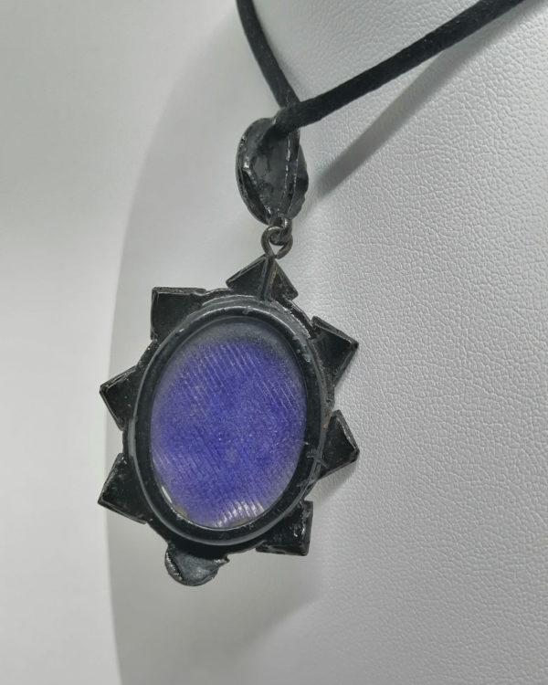 Pendentif, cassolette porte-photo en Jais, fin 19ième siècle. – Image 3