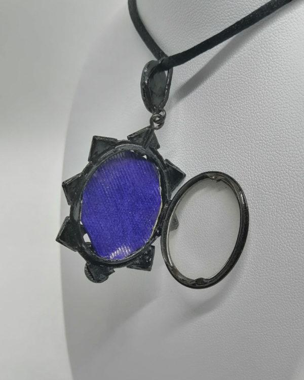 Pendentif, cassolette porte-photo en Jais, fin 19ième siècle. – Image 4