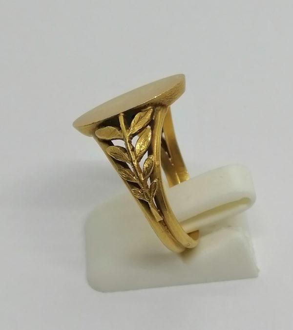 Bague/chevalière en or jaune mat et brossé, Art Nouveau, vers 1900. – Image 2