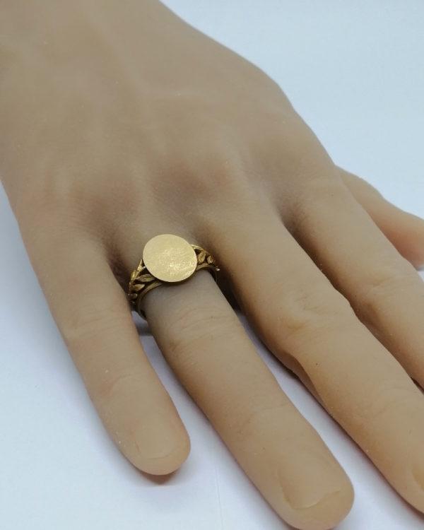 Bague/chevalière en or jaune mat et brossé, Art Nouveau, vers 1900. – Image 5