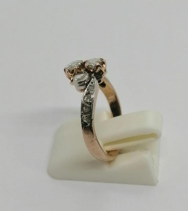 Bague or rose, en vague avec sertie de diamants de taille rose, 1880. – Image 3