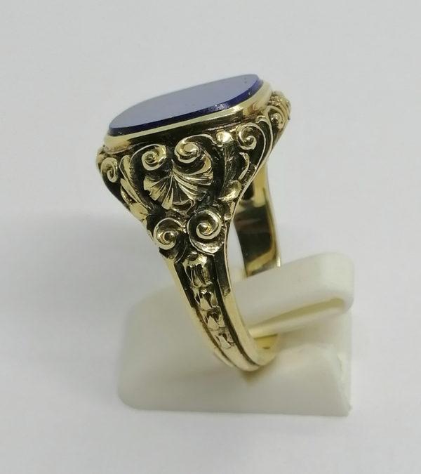 Bague/chevalière en or, avec belle plaque de Lapis-Lazuli, vers 1900, Art Nouveau. – Image 2