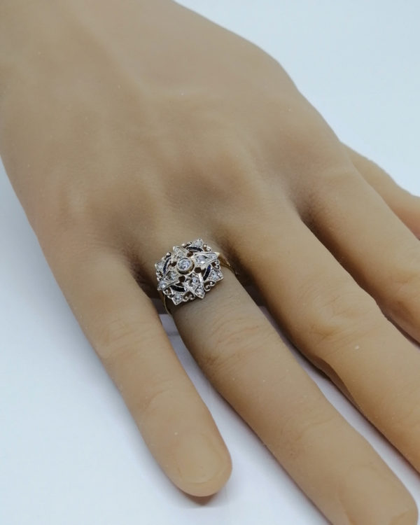 Bague en or jaune et platine, avec diamants et saphirs calibrés, 1925, Art Déco. – Image 6
