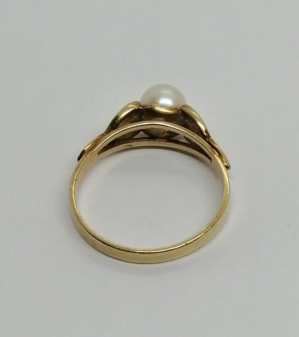 Bague en or jaune avec perle de culture. – Image 3