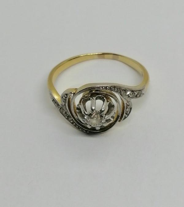 Bague or jaune et gris, tourbillon avec diamants, vers 1925. – Image 2