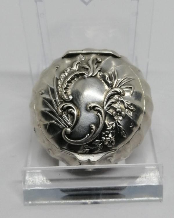 Boîte à pilules argent massif, arrière forme spirale coquillage, Art Nouveau. – Image 2