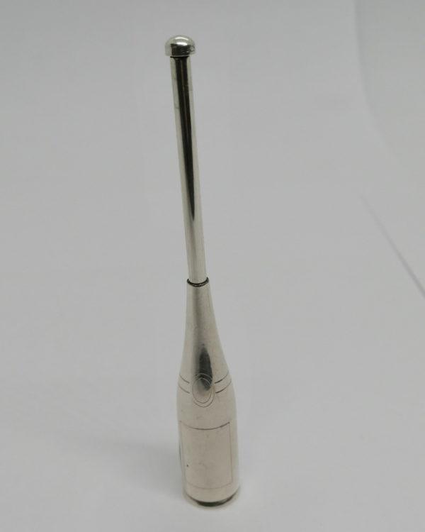 Touilleur ou débulleur à champagne, modèle rare de part sa forme, argent massif. – Image 3