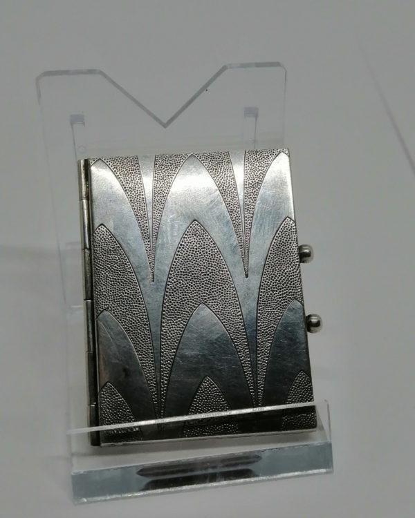 Porte-photos de poche, façon livre, argent massif, Pforzheim, vers 1920.